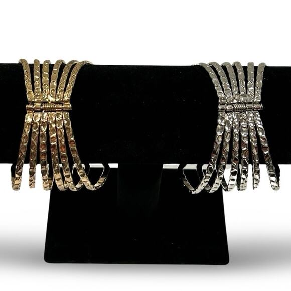 LOT OF 2 Hinged Cuff Bracelets 8.5" Hammered Metal Chunky Costume Stacked - Picture 2 of 4